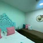 Cr-4 Habitacion Triple En Getsemani Con Desayuno Y Wifi