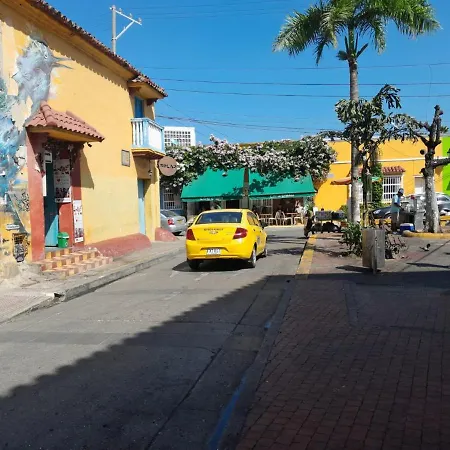 Apartamento Cr-4 Triple En Getsemani Con Desayuno Y Wifi